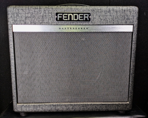 Fender - FSR BASSBREAKER 15 COMBO